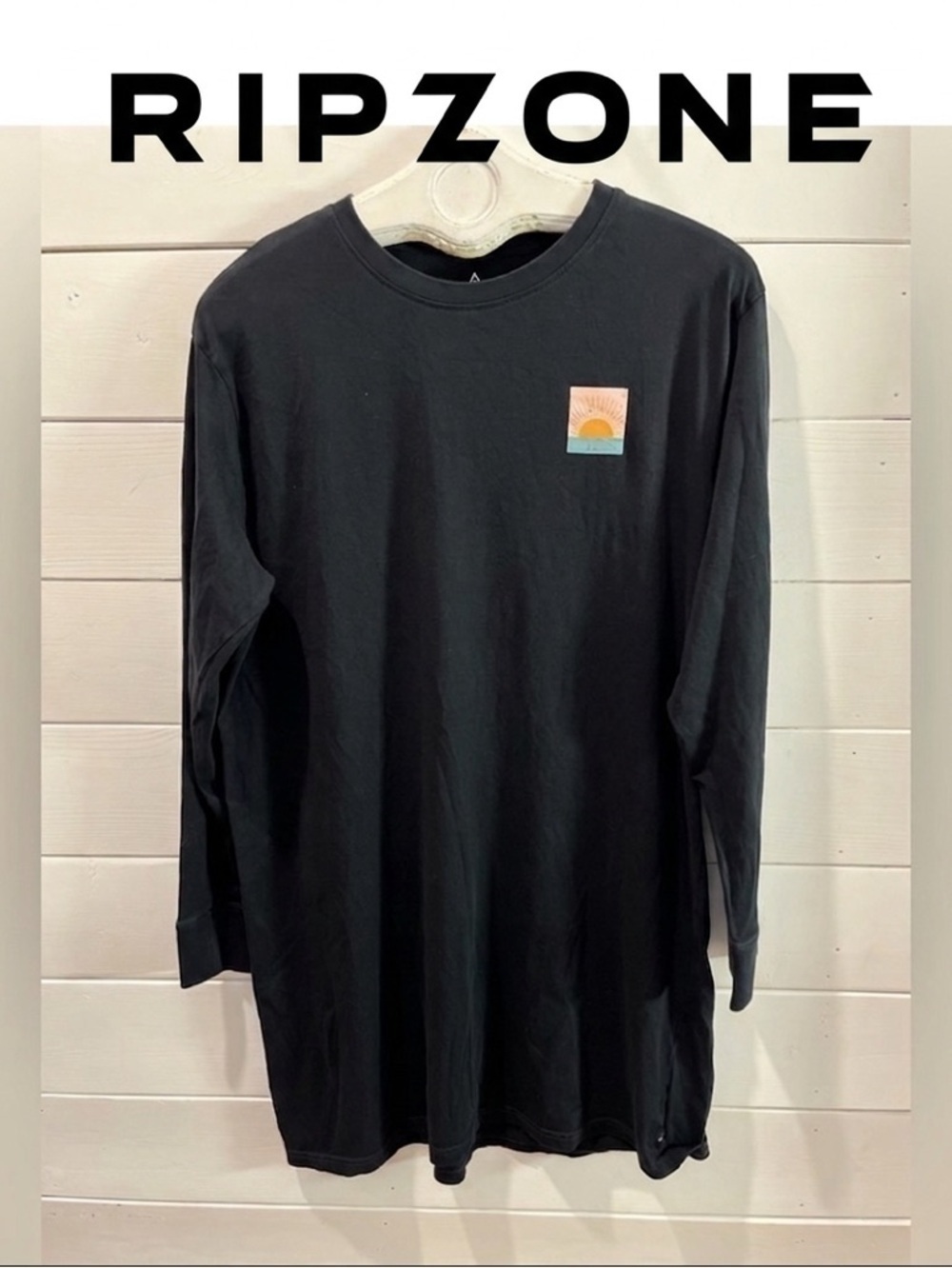 RIPZONE – Black Long Sleeve Graphic Tee XL